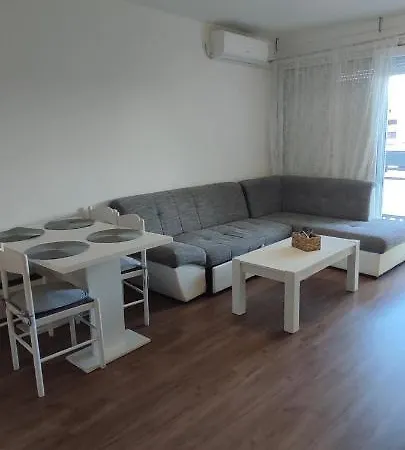 Predivan Dvosoban Stan Apartment Split